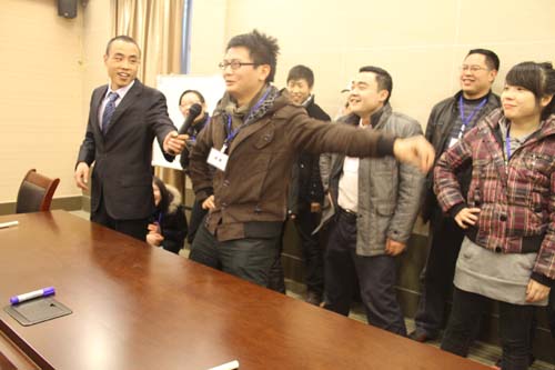 打造卓越團(tuán)隊(duì)，開(kāi)啟2011新的旅程-- 核舟重慶拓展培訓(xùn)報(bào)道